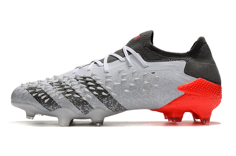 Adidas Predator Freak Lowcut