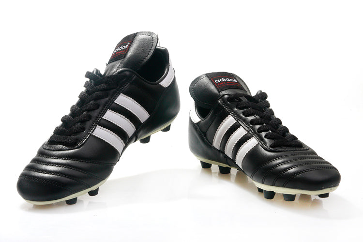 .Adidas Copa Mundial